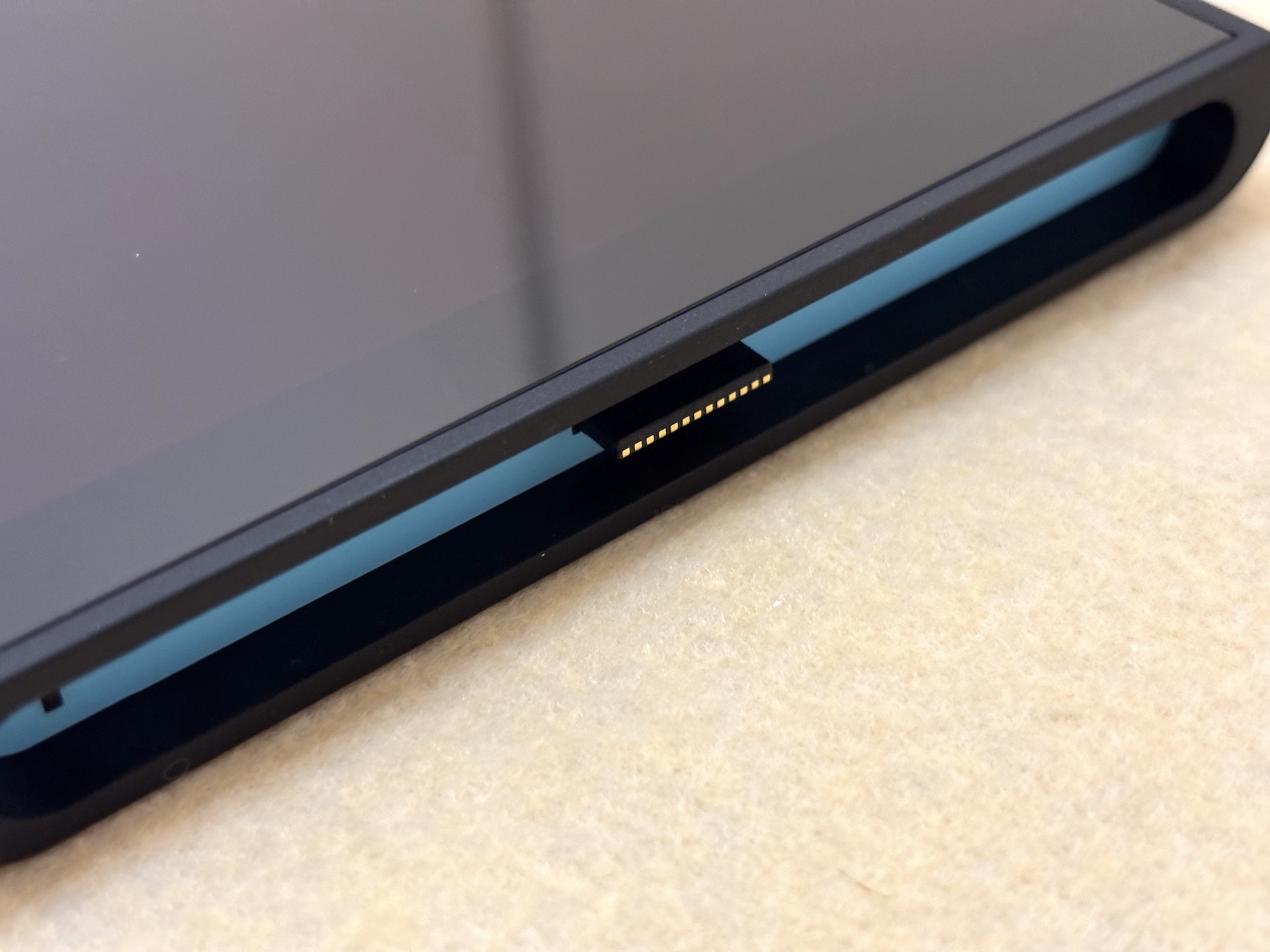 「Joy-Con 2」の取り付けマグネット