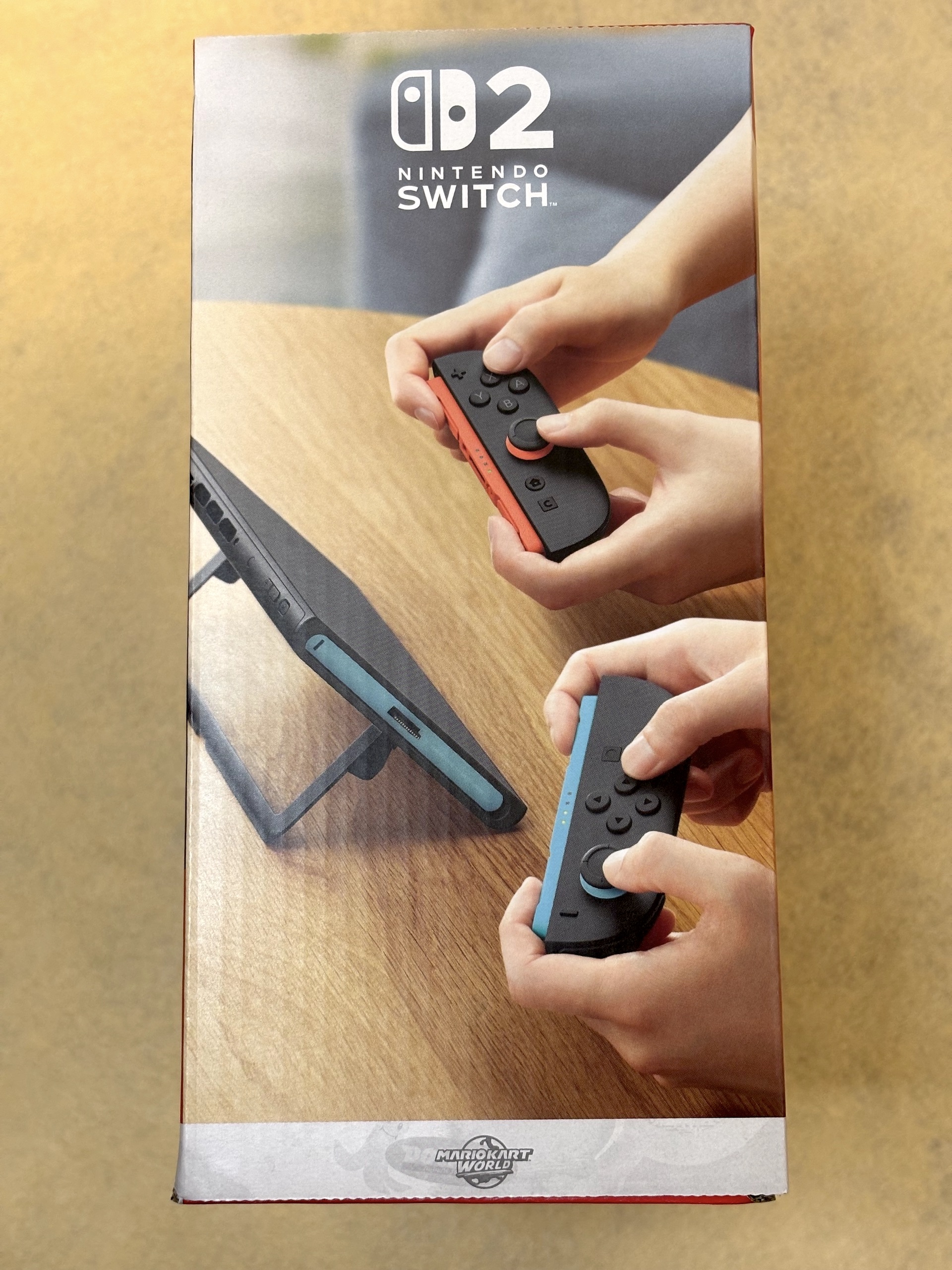 サイドの写真。「こんな遊び方ができるよ」という風だ