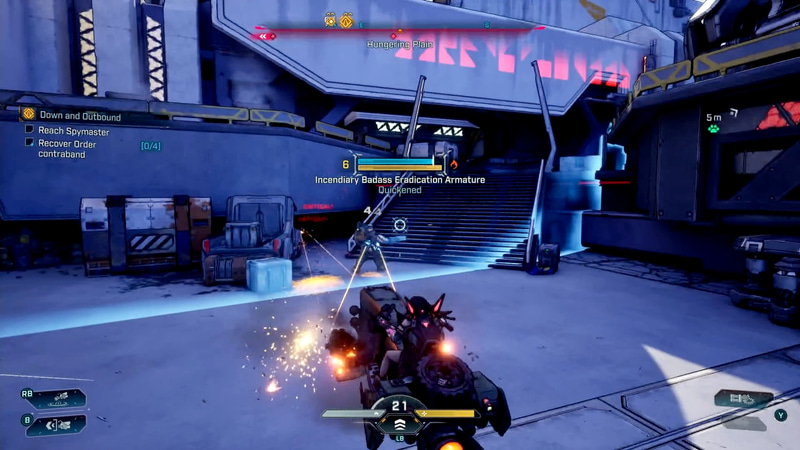 武器が付いているので基地に突っ込んでそのまま機銃掃射