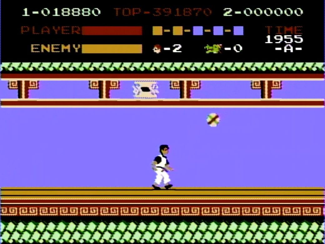 「竜の玉」が割れると竜が現われ、炎を吐いて攻撃を仕掛けてくる