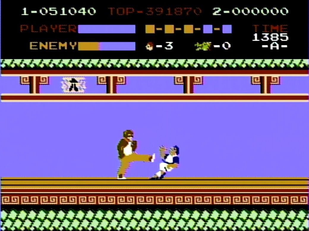 ステージ3のボス、怪力男の攻撃は、2発浴びただけでKO必至のダメージを受ける