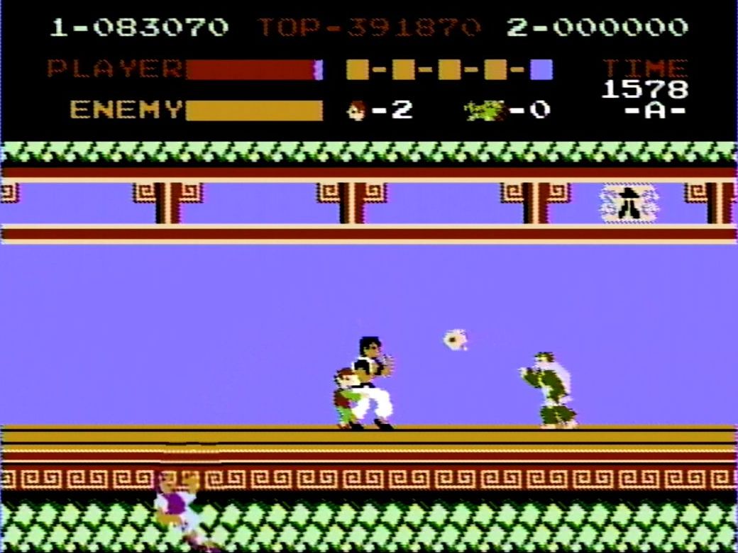 ステージ4のボスである妖術使いは、摩訶不思議な攻撃を次々と繰り出す強敵