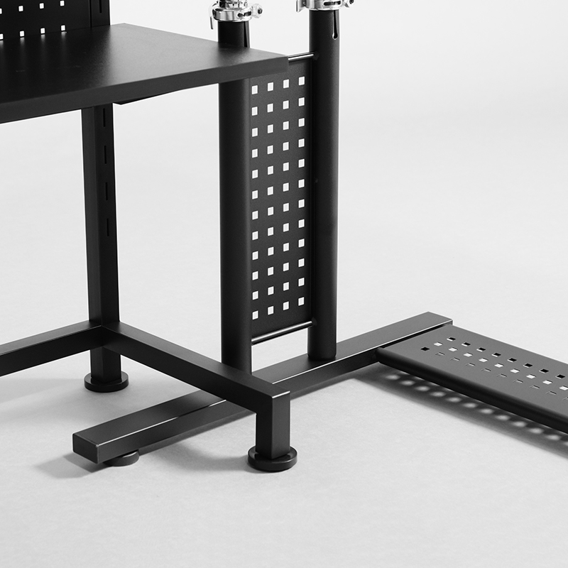 突っ張りタイプ：大1枚、小3枚、据え置きタイプ：大1枚、小2枚