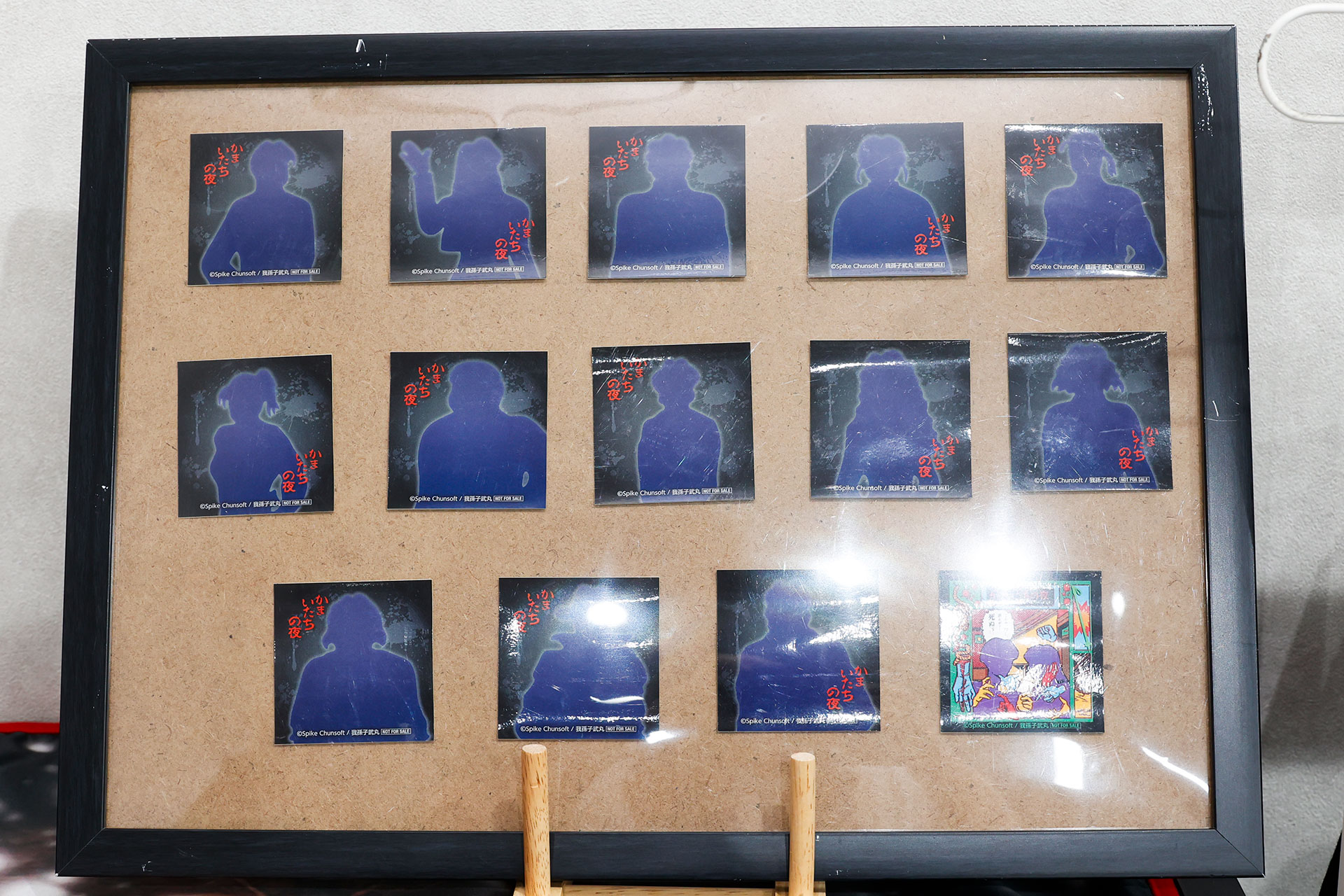 お店で2,000円以上購入すると、ランダムでステッカーが1枚もらえる！