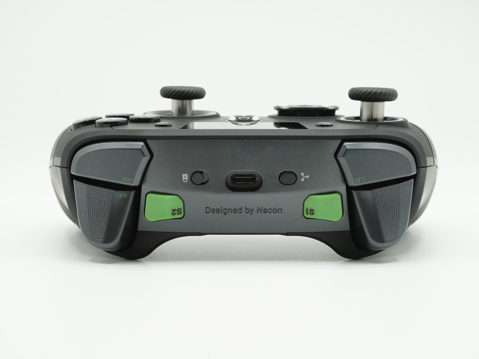 上面にある緑のボタンがS1／S2ボタン