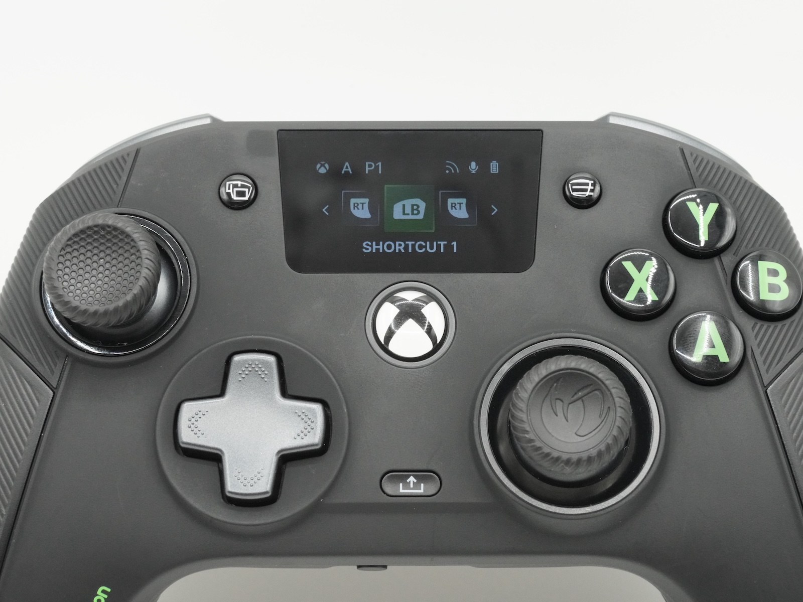 LCDスクリーンで簡単に割り当て可能だ