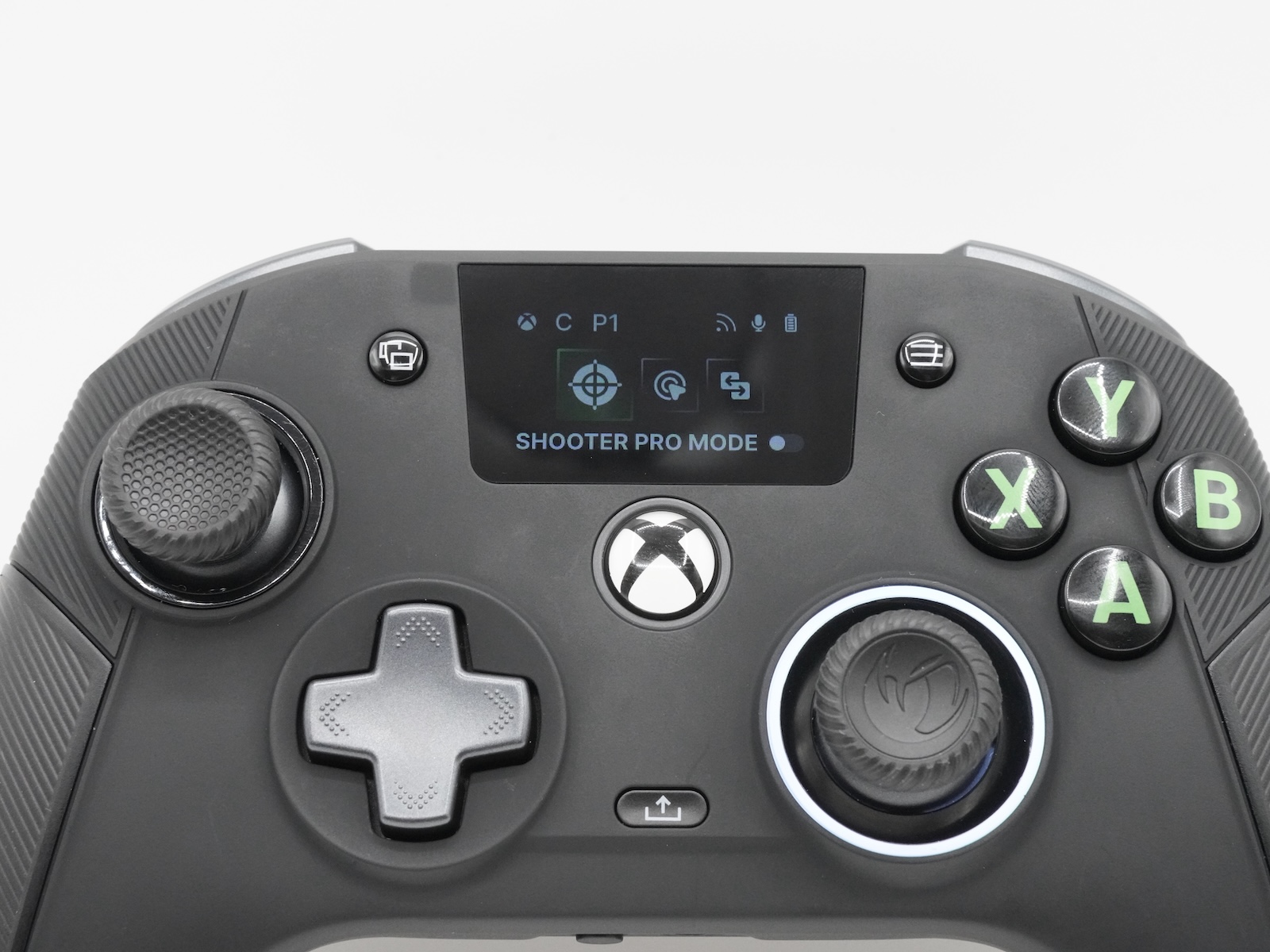 デッドゾーンを完全になくす「SHOOTER PRO MODE」も搭載している