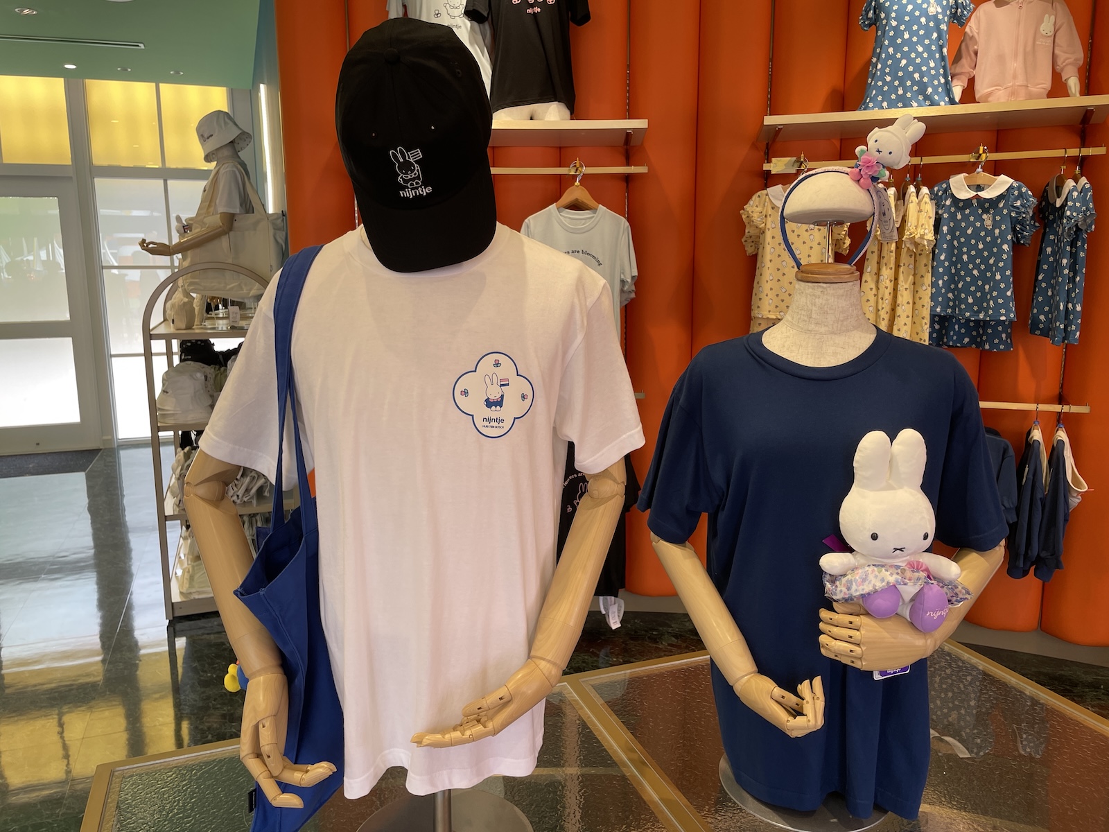 アパレルアイテム