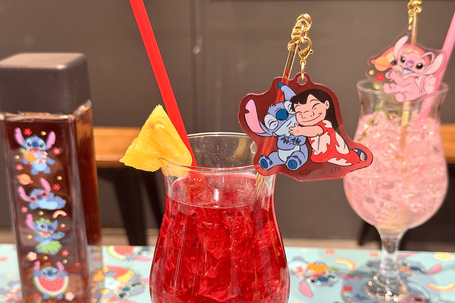 ＜リロ＞クランベリー&アップルジュース 990円