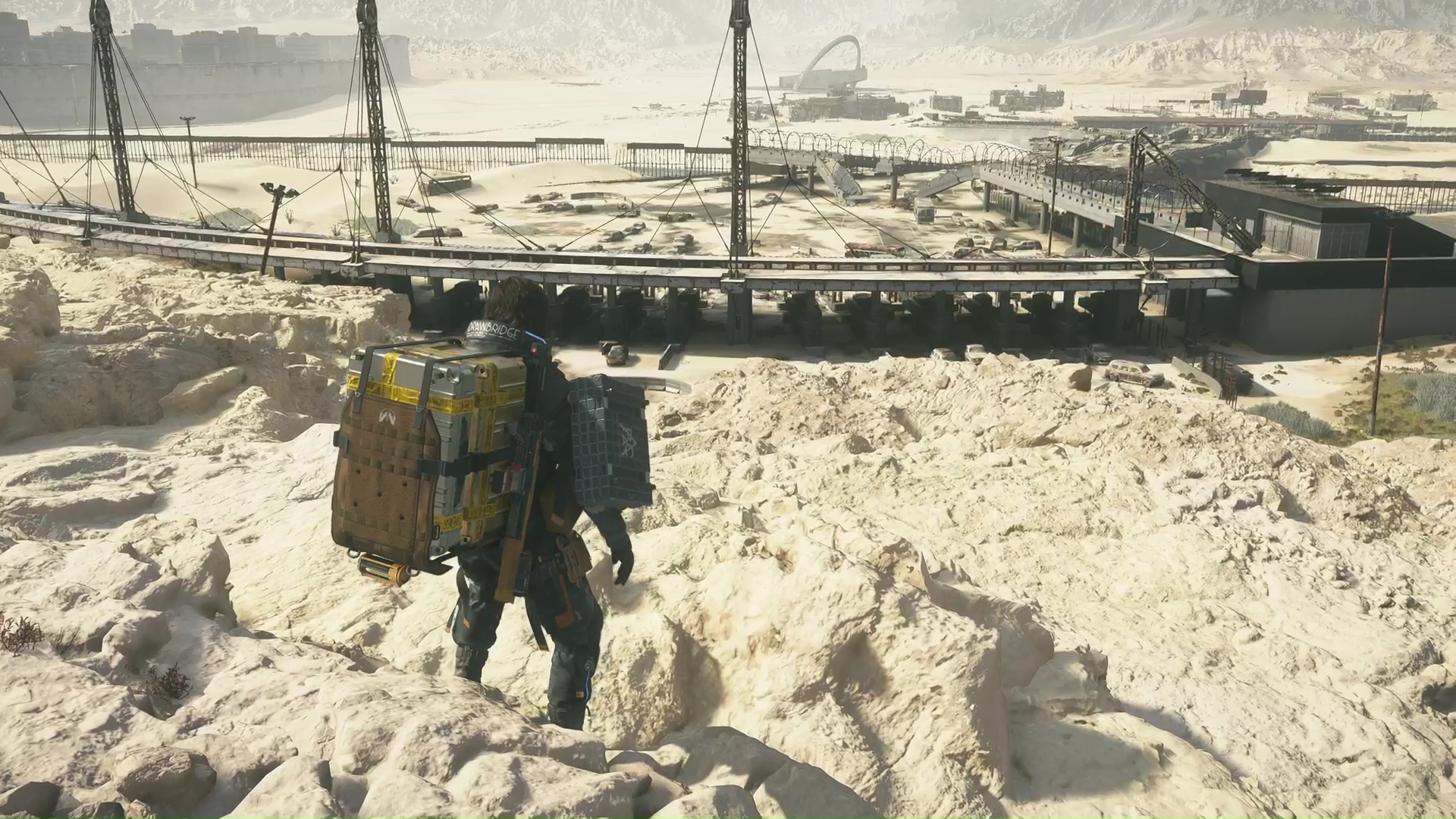 サムが荷物を運ぶ舞台は、カイラル通信が繋がっていないメキシコとオーストラリアに及ぶ