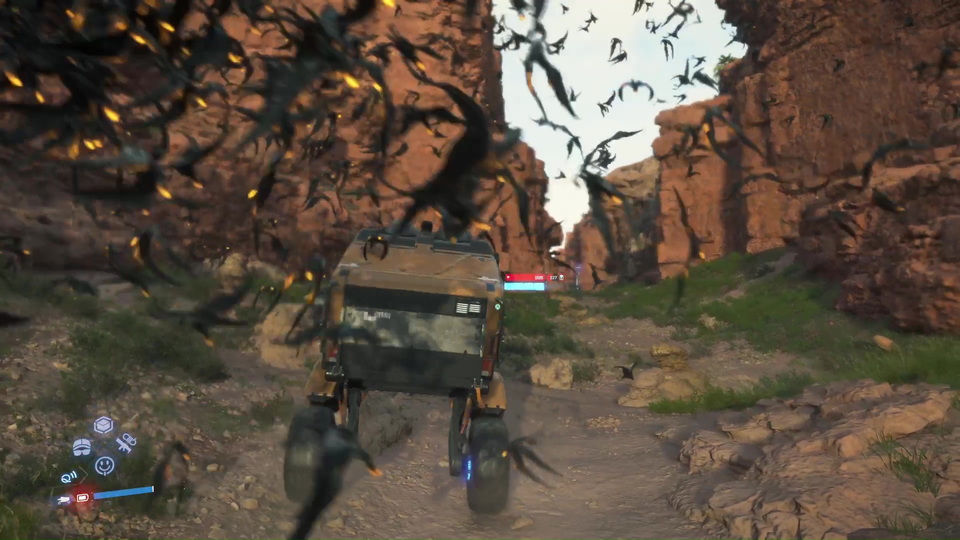 カイラル・クリーチャーに襲われると、ダメージだけでなくバッテリーが急速に減っていくのが厄介だ。数が多く爆発性の武器で一気に倒すか、生息場所から急いで離れるしかない