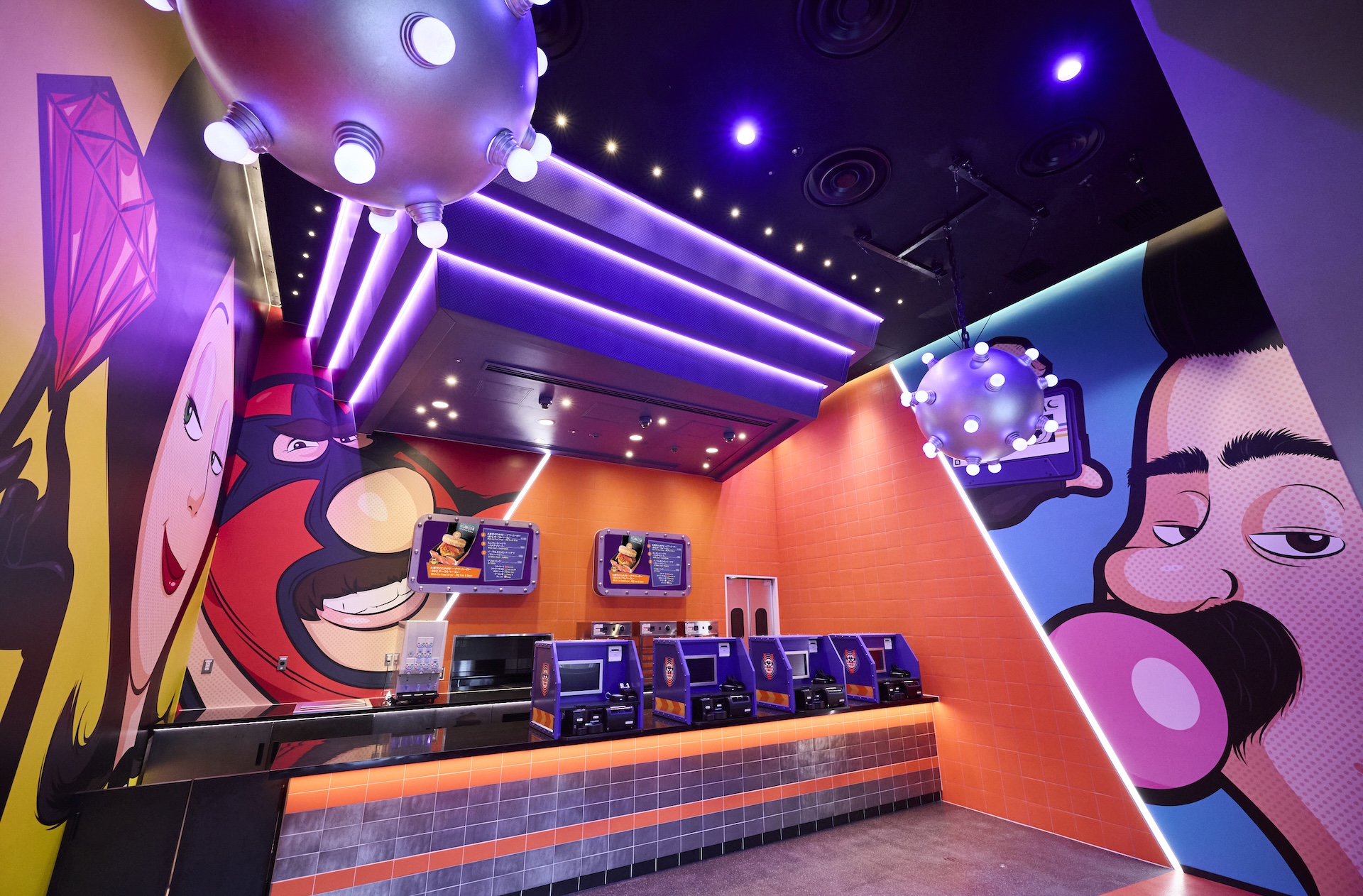 ショップ「イーブル・スタッフ」店舗内