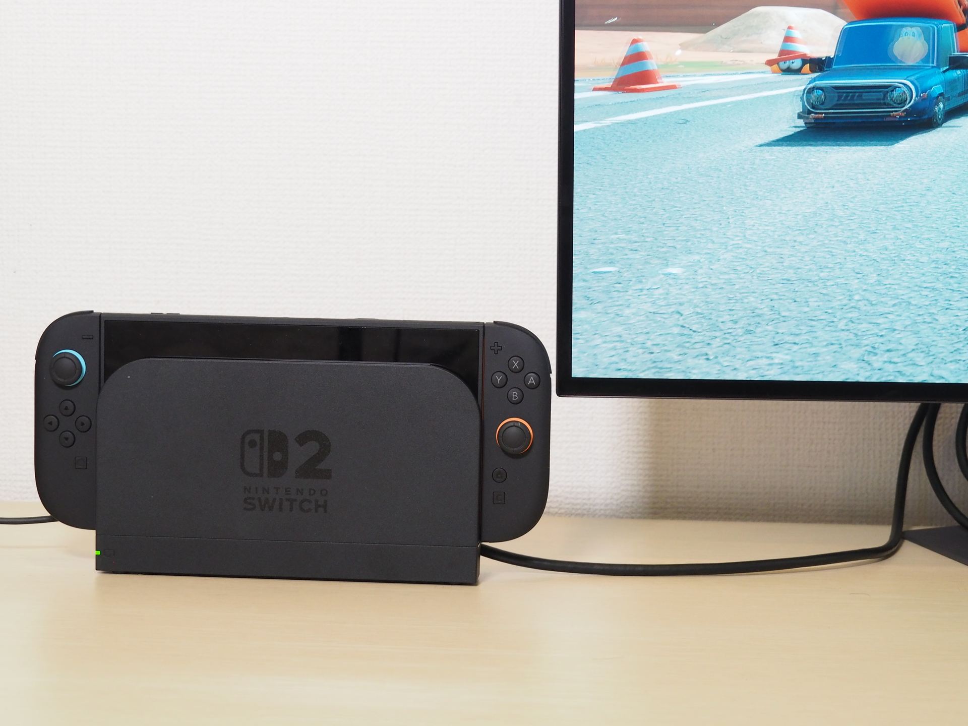 Switch 2は専用ドックに装着しないと、外部モニターへの出力はできない仕様になっているようだ