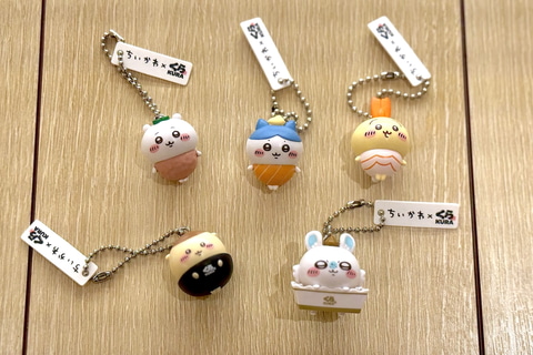 くら寿司×「ちいかわ」コラボキャンペーンのグッズ&メニューを