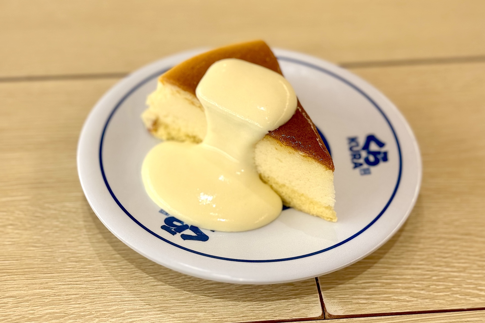 「【レモン香る】スフレチーズケーキ」 価格：300円 販売期間：6月27日〜8月7日