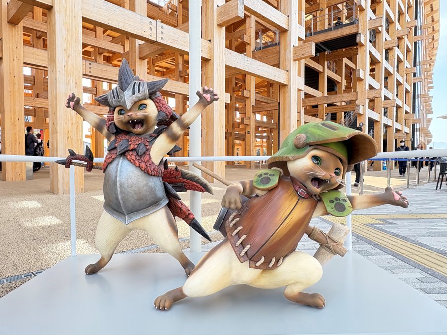 大阪、関西万博で展示中のオトモアイルーと写真を撮影できるフォトスポット