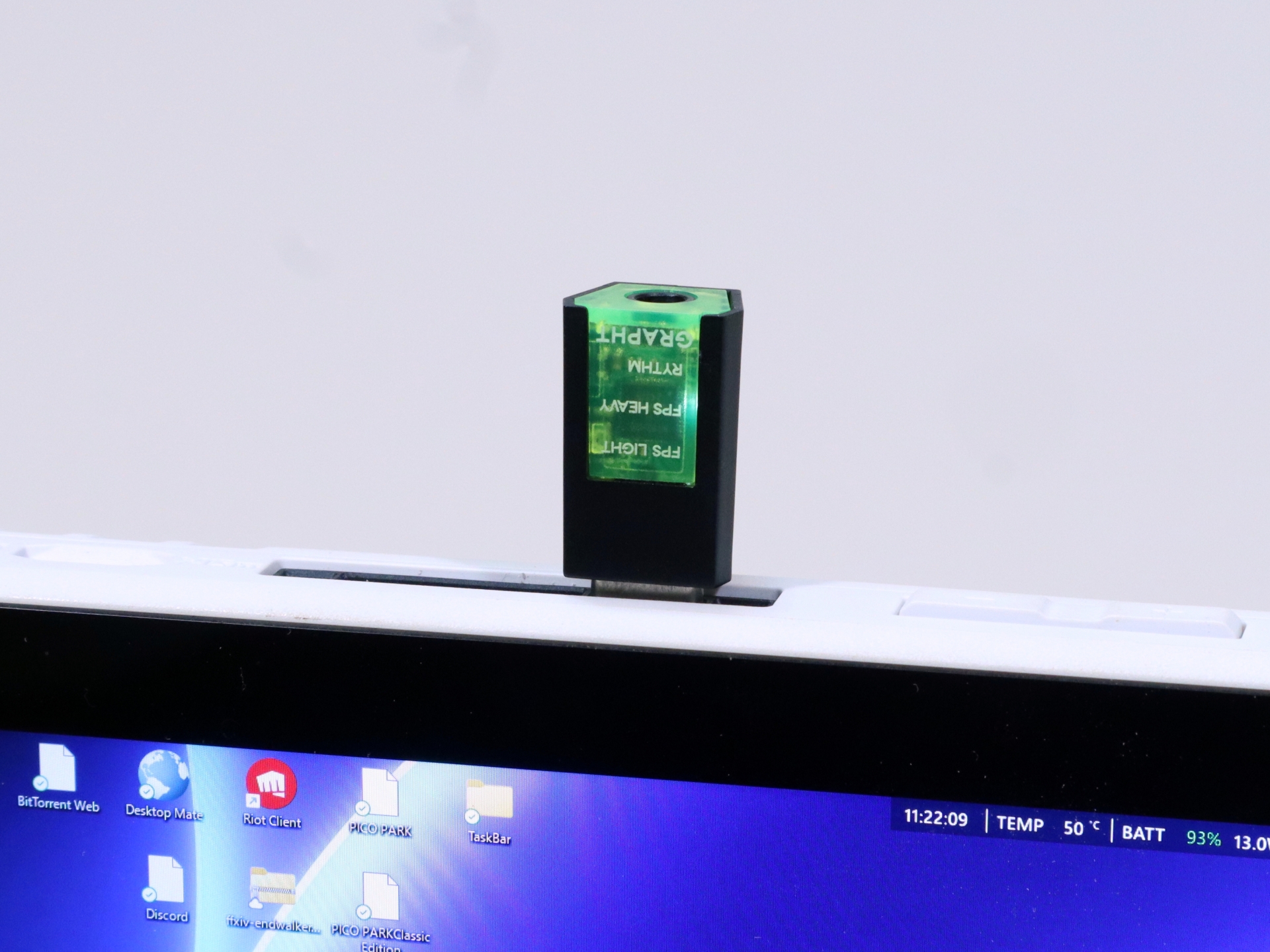 USB Type-C端子が空いているなら直接接続して利用できる