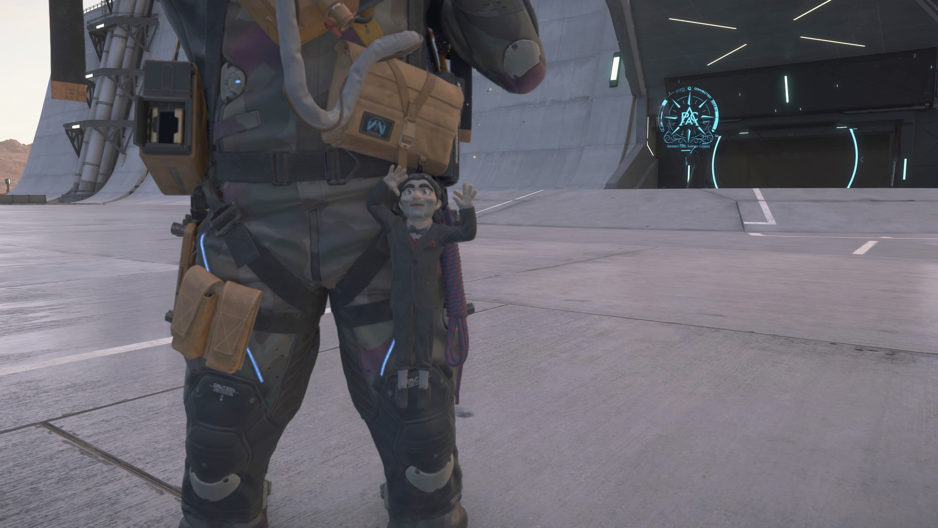 ドールマンだけでもおよそ50種ほどのポーズが存在。前作に引き続き手の込んだフォトモードとなっている