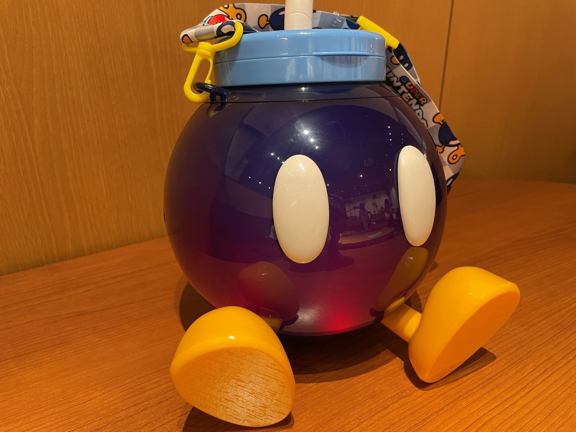 赤く光るギミックあり