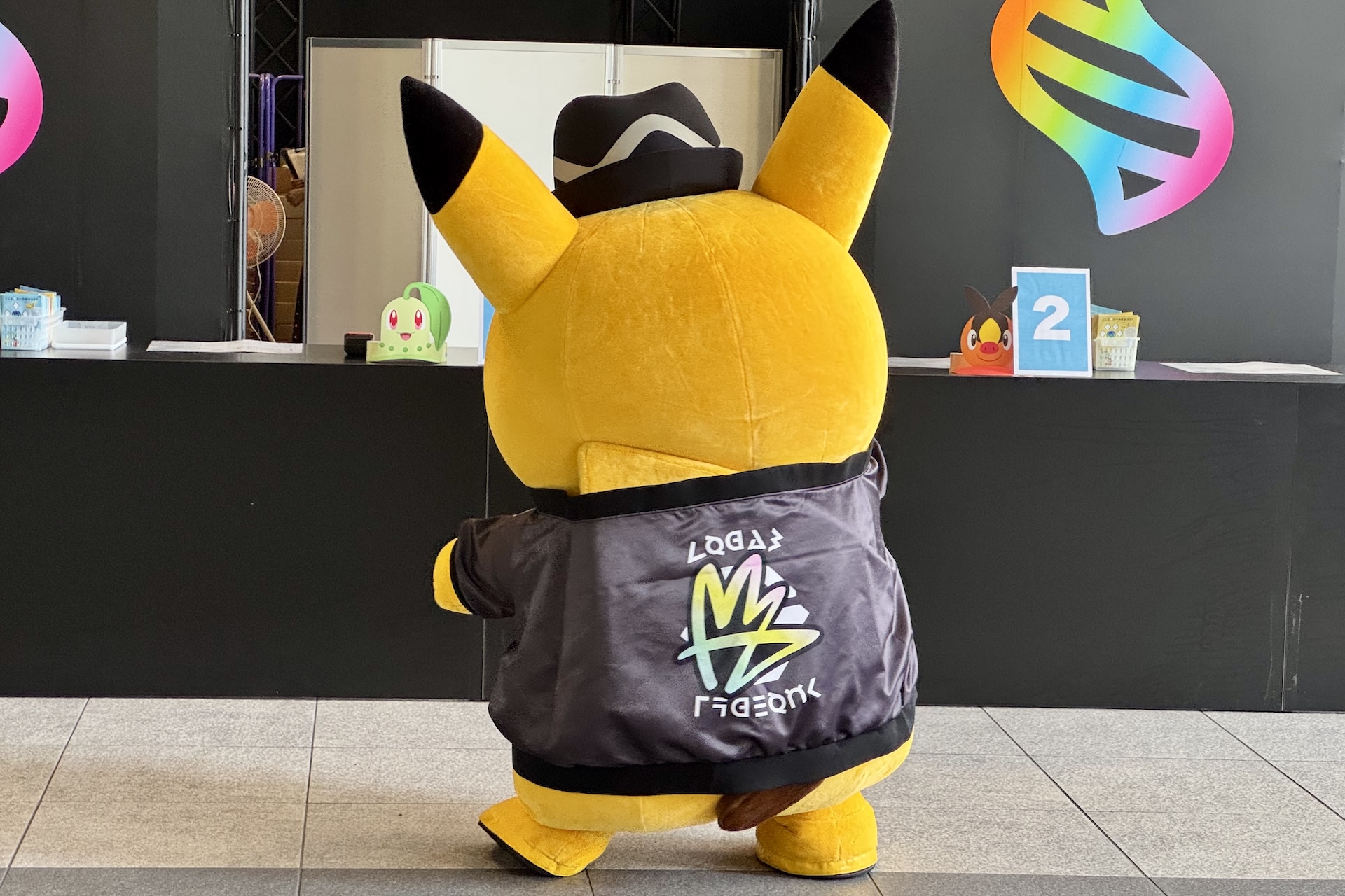 ピカチュウは「Pokemon LEGENDS Z-A」の主人公とお揃いの服を着ている