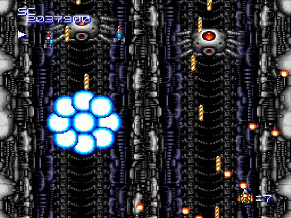 点滅クリスタルを取っておけば写真のように「その場復活」できるが、ストックが切れるとステージの最初からやり直しになるのが実につらかった……