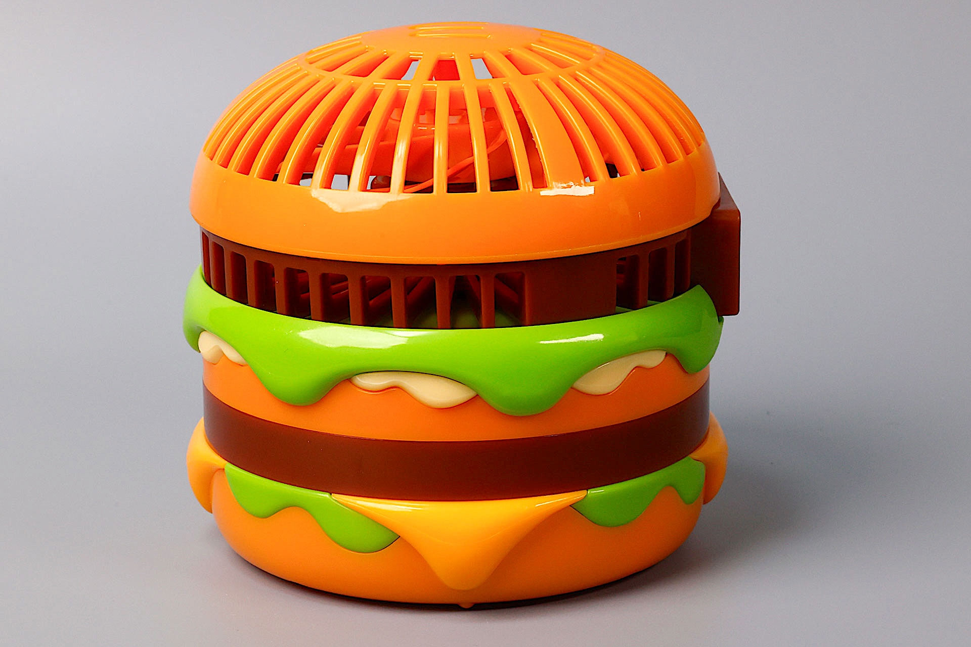 連続使用時間は約3時間だ