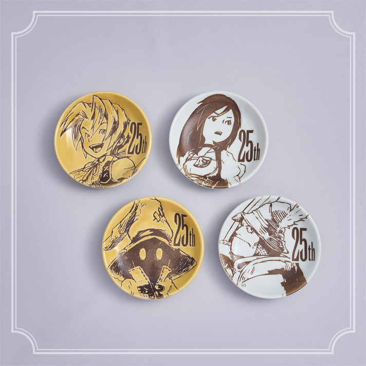 25周年を記念して、板鼻利幸氏が新規に描き下ろしたキャラクターイラストがデザインされたミニプレート