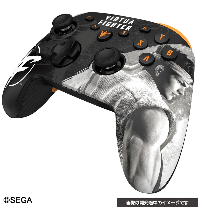「バーチャファイター ゲーミングコントローラーPRO-4（PC用）」（今秋発売予定）