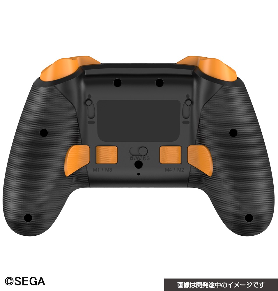 「PRO-4」は背面に4つの拡張ボタンとトリガー深度切り替えスイッチを搭載