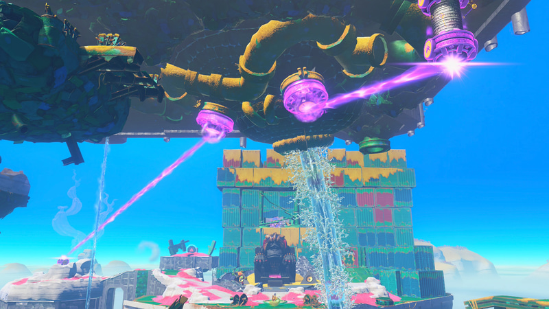 水栓を開けることに成功すると、水が溢れ出し……