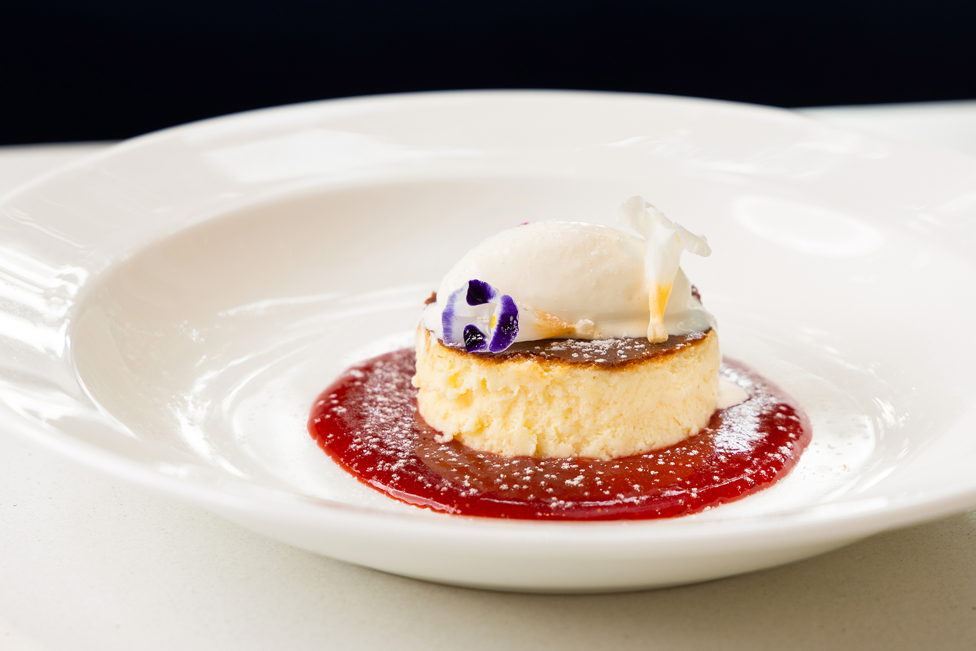 しあわせなアルプスチーズケーキ1,100円（カフェアンドバー ビー）