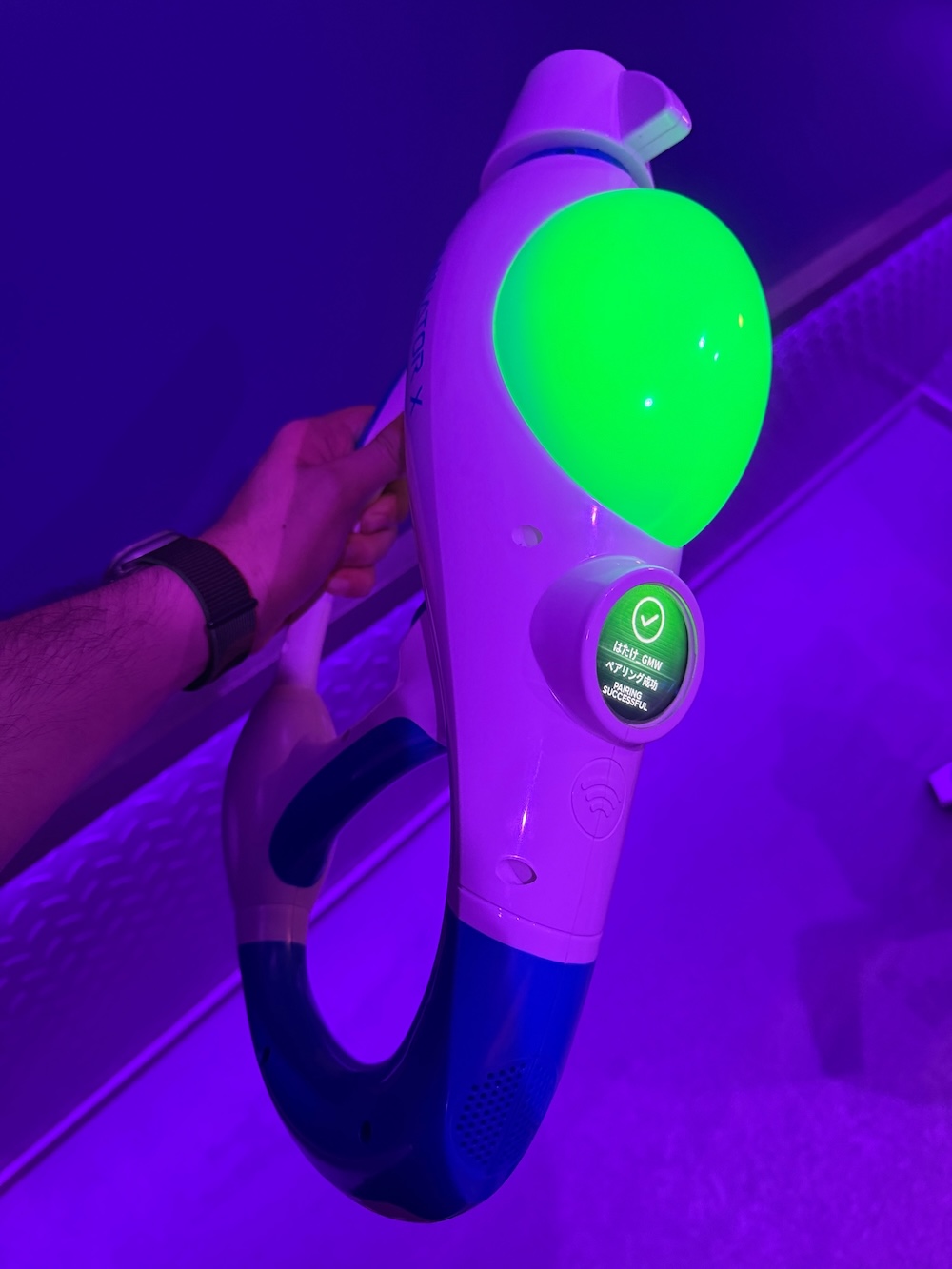 専用アイテム「イーリミネーターX」はスマートフォンと連携可能