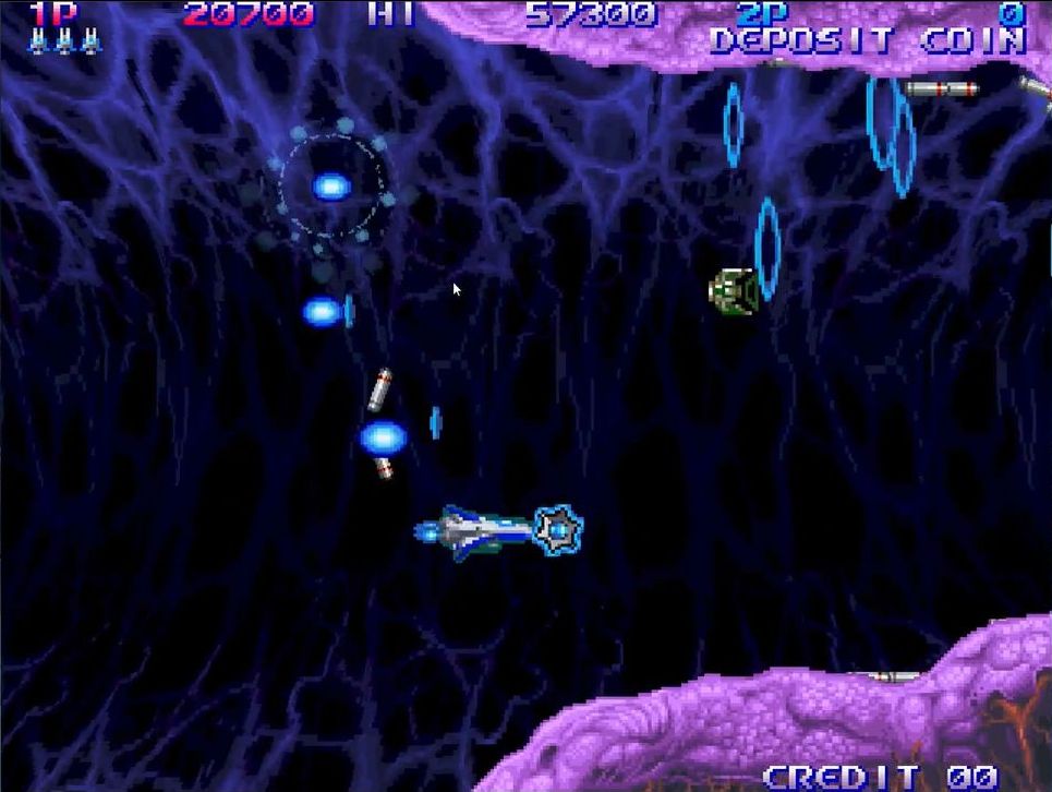 敵の攻撃から身を守るフォースフィールドも、最大4個まで装着できる