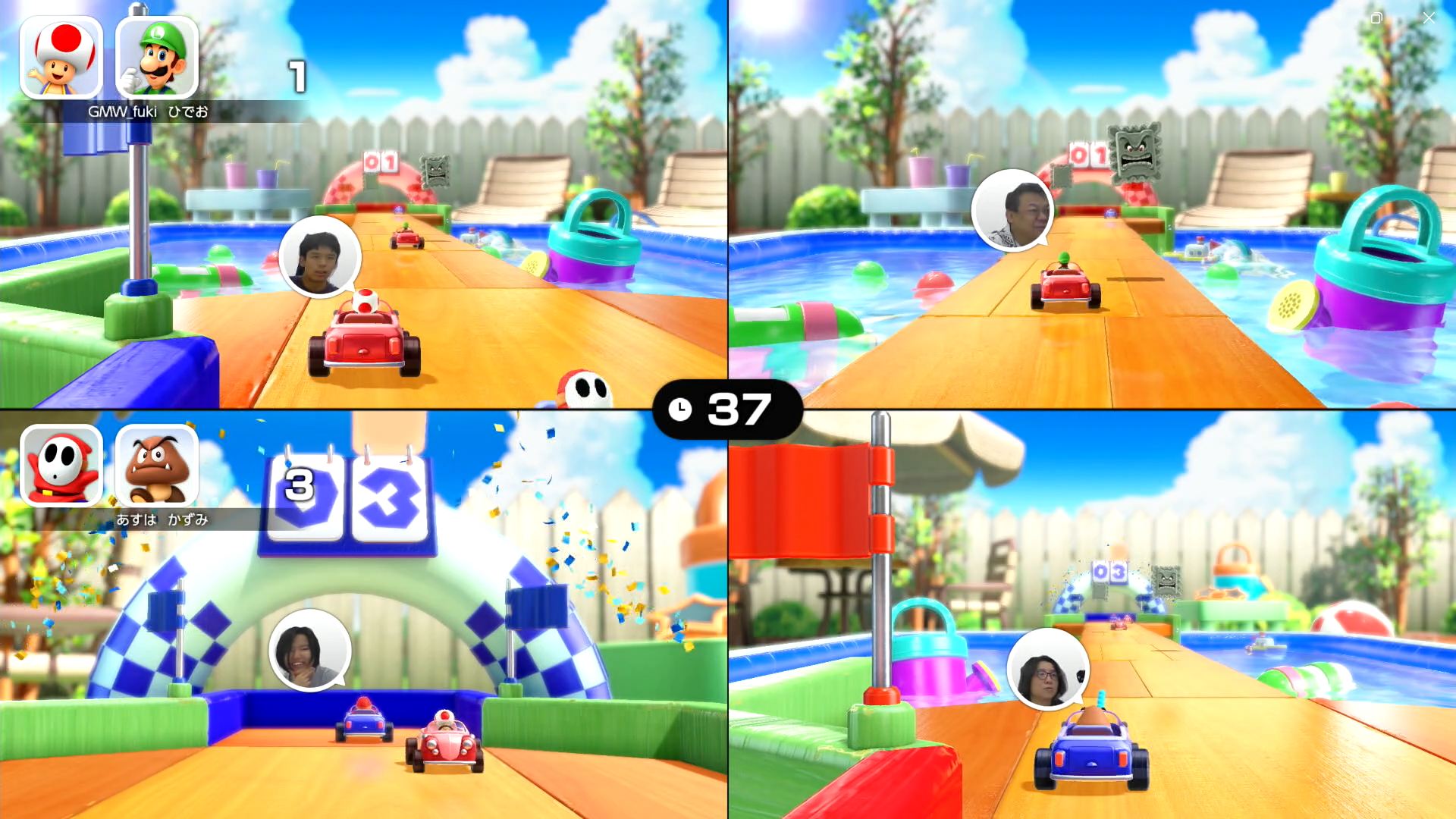 マウスでプルバックカーを操作し、相手ゴールをめがけて飛び込む「激突プルバックカー」