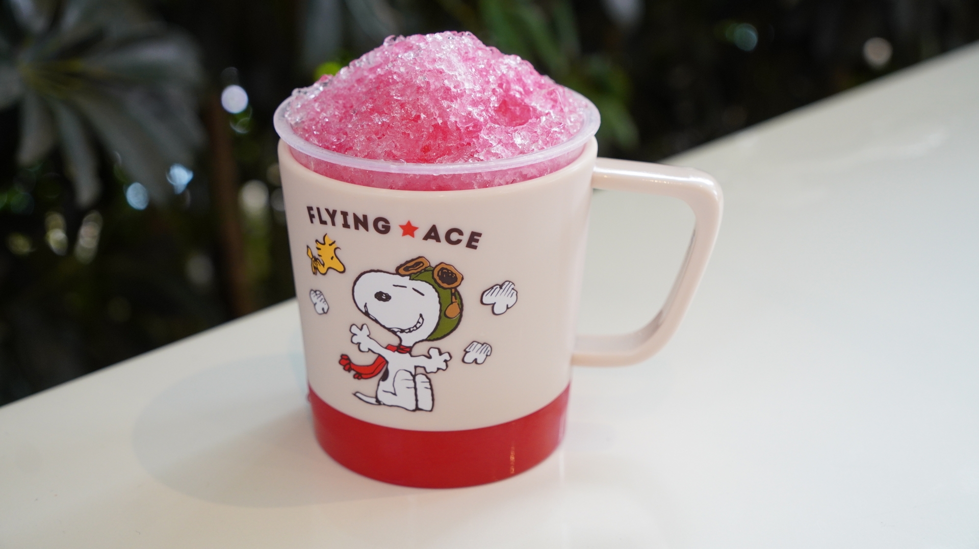 イチゴ・フラッペ スヌーピー・マグカップ付き 1,200円