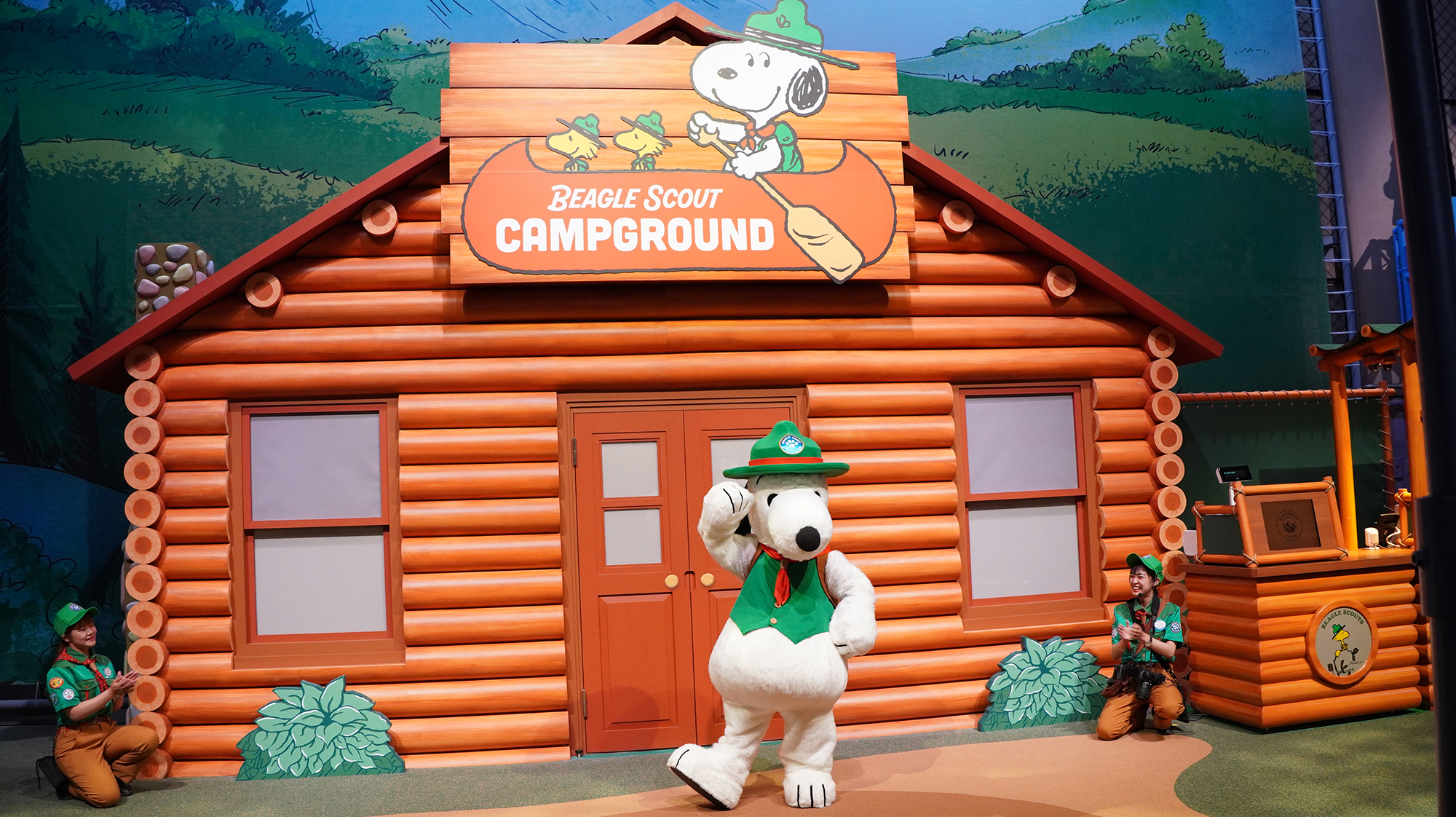 ビーグル・スカウト姿のスヌーピー