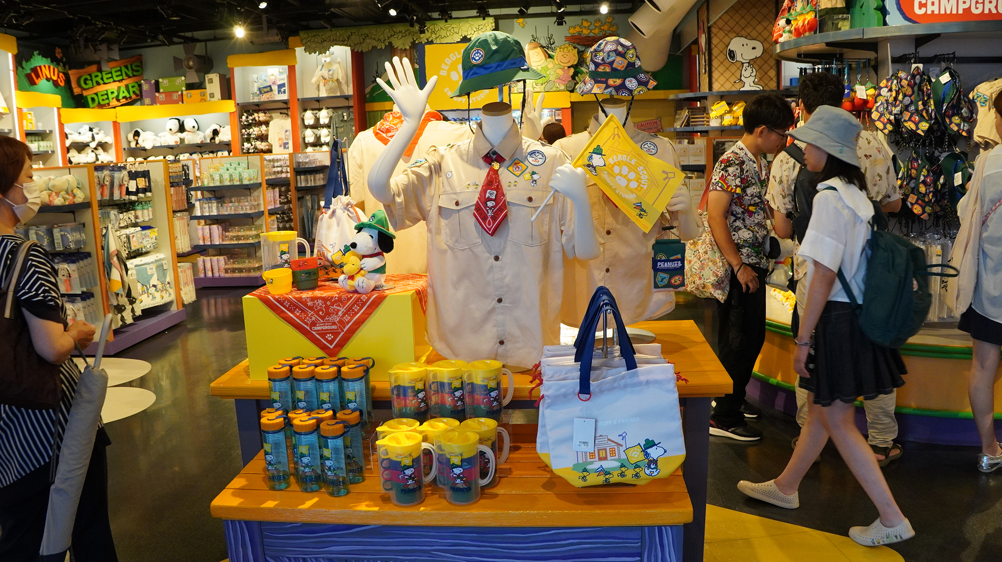 ビーグル・スカウト姿のスヌーピーグッズが多数登場