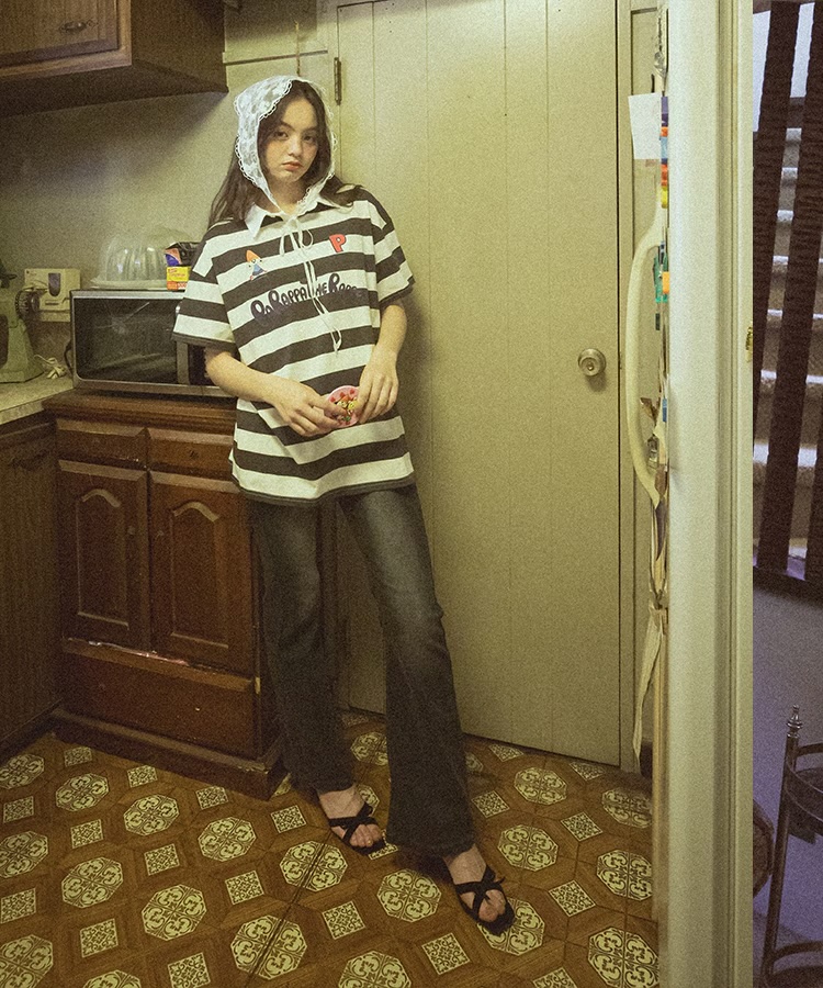 TOPS 4,990円、HAND MIRROR 1,390円