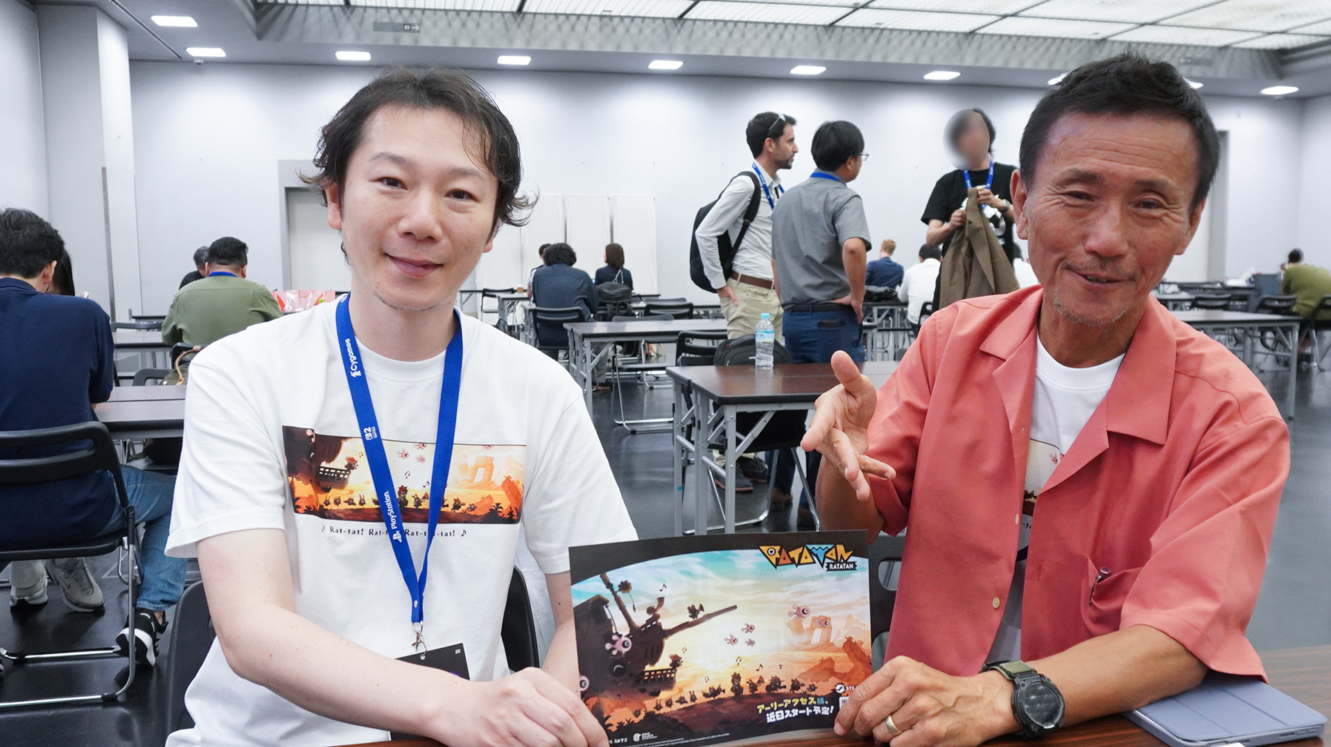 プロデューサーの坂尻一人氏（左）とゲームデザイナーの小谷浩之氏