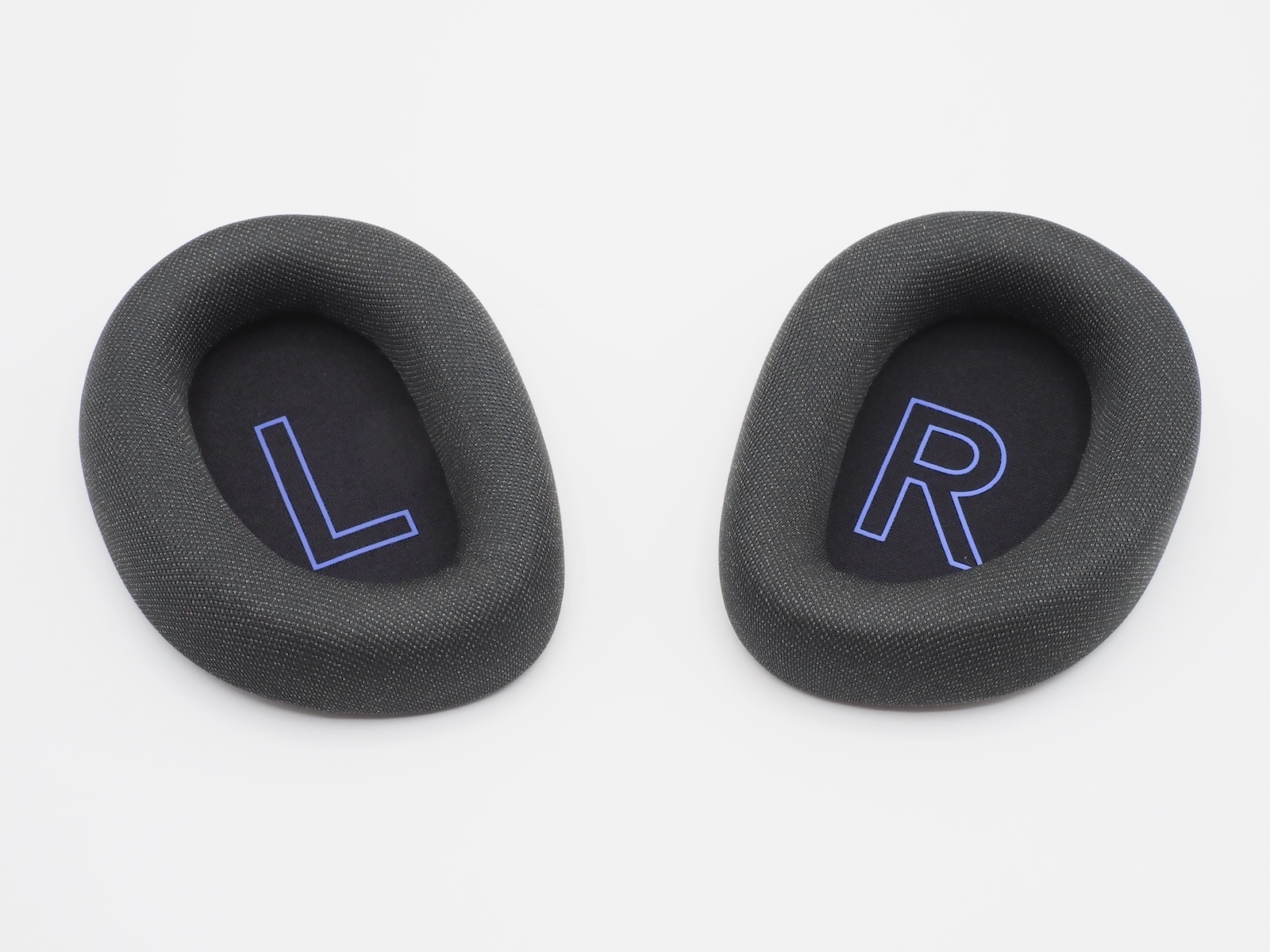 イヤーパッドは取り外し可能