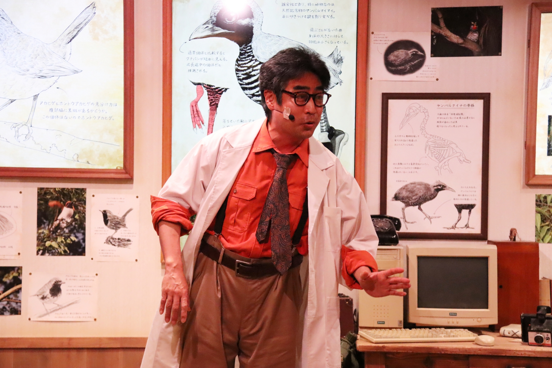 プレショーにて博士登場。やんばるの森の生き物について説明しようとしてくれる