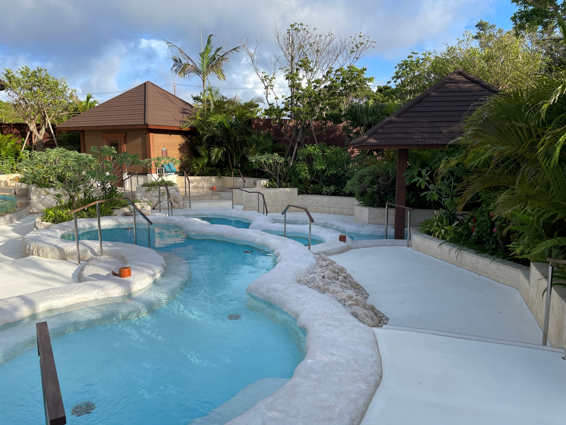 スパ ジャングリア