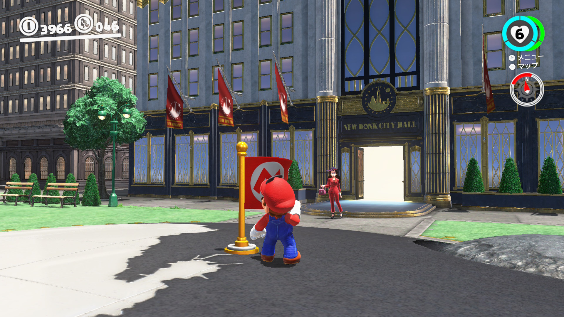 Switch2での「都市の国」のプレイ画面。Switchではぼやけていたポリーンの顔が判別できるようになり、ビルに掲げられた旗の文字も読める