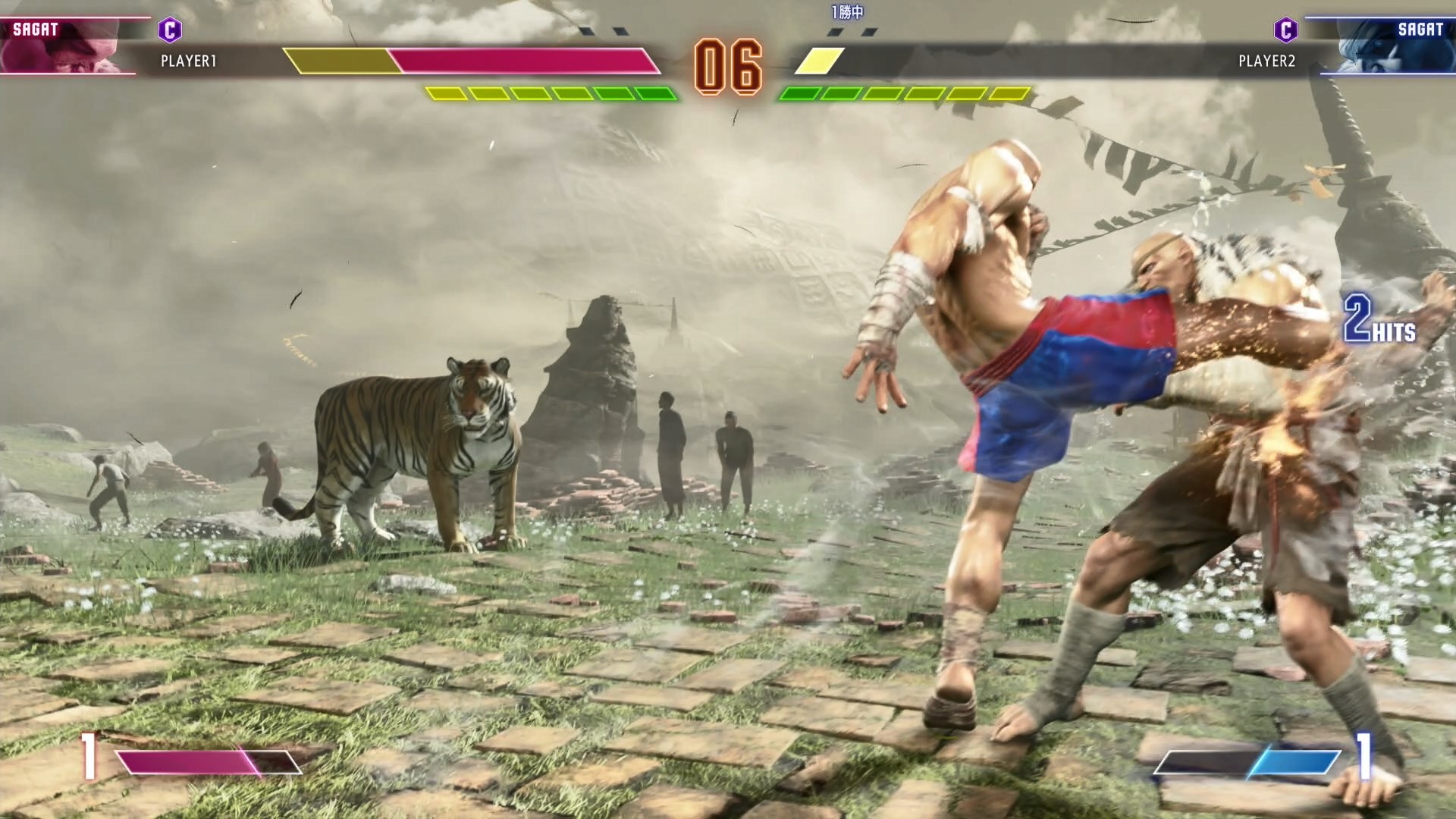 パンチ始動からつま先で蹴り飛ばす連続攻撃