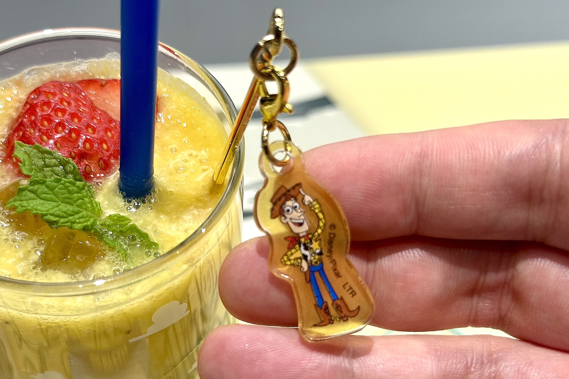 ウッディのチャームが可愛い