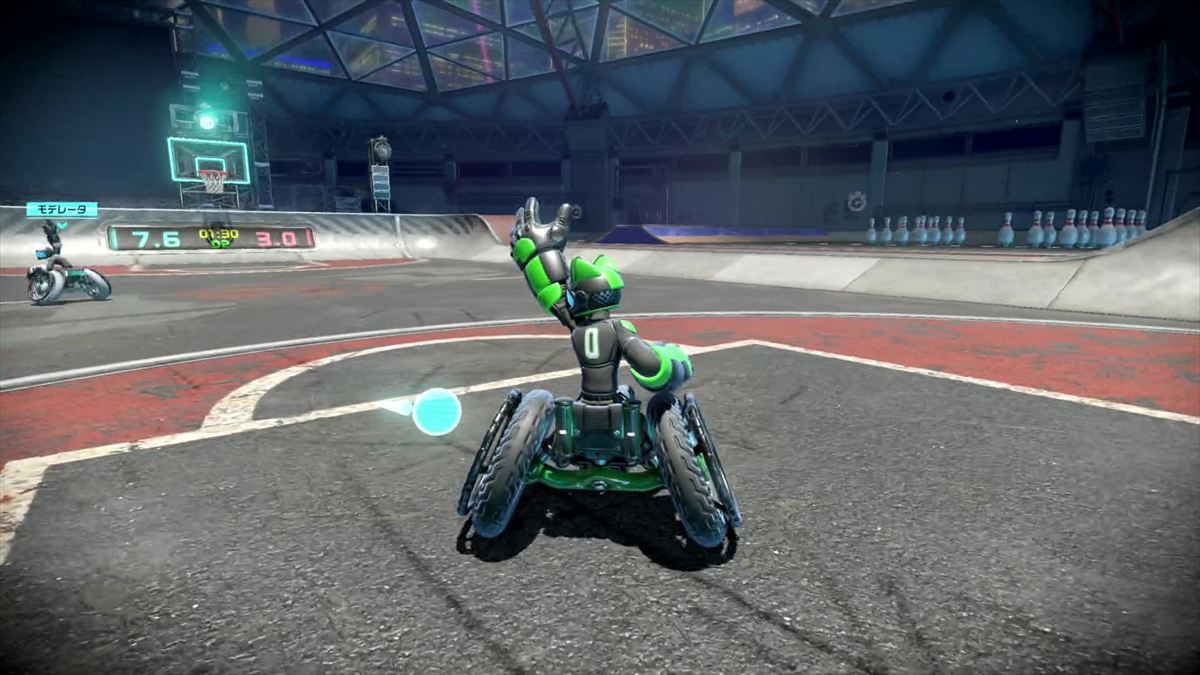 ボールを持っていない時に手を挙げれば、味方からのパスを呼ぶ動作にもなりそうだ