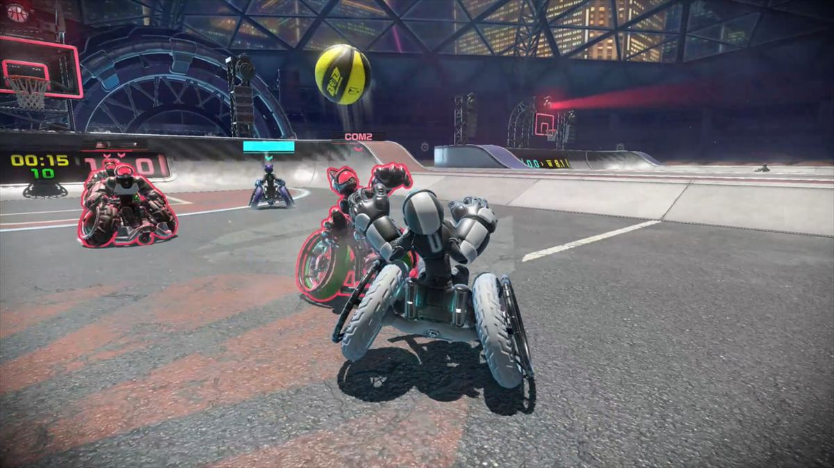 ボールを奪うためには正面から衝突する必要がある。横からだと弾かれてしまうため、しっかりと回り込むことが肝心