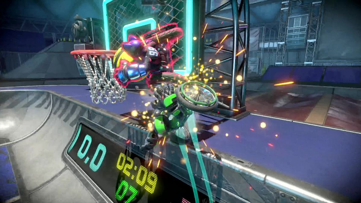 運よく敵のダンクシュートをジャンプで阻止できた瞬間。こうした激しいプレイが狙ってできたら爽快だろう