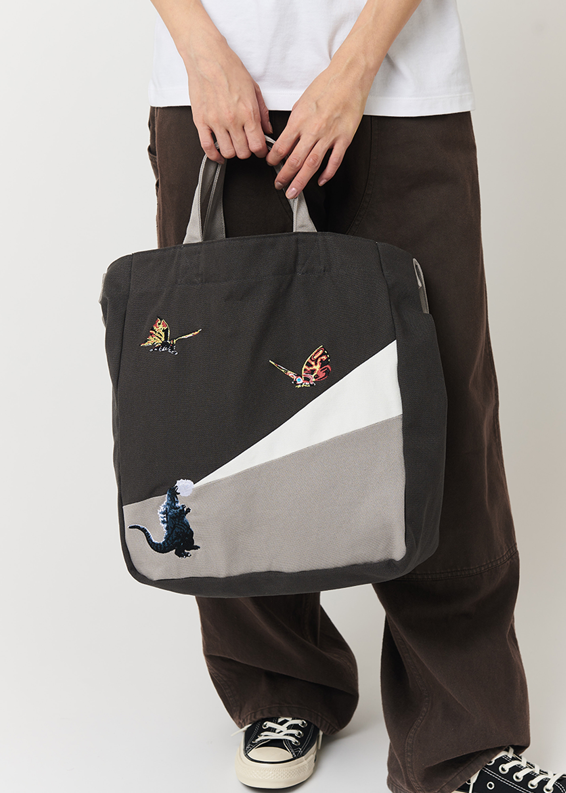 三つ巴の戦い｜2WAYトートバッグ（価格：6,500円）