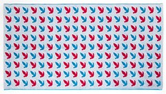 「ハト柄ビッグバスタオル（約80×150cm）」価格：1,650円/販売日：8月9日～なくなり次第終了